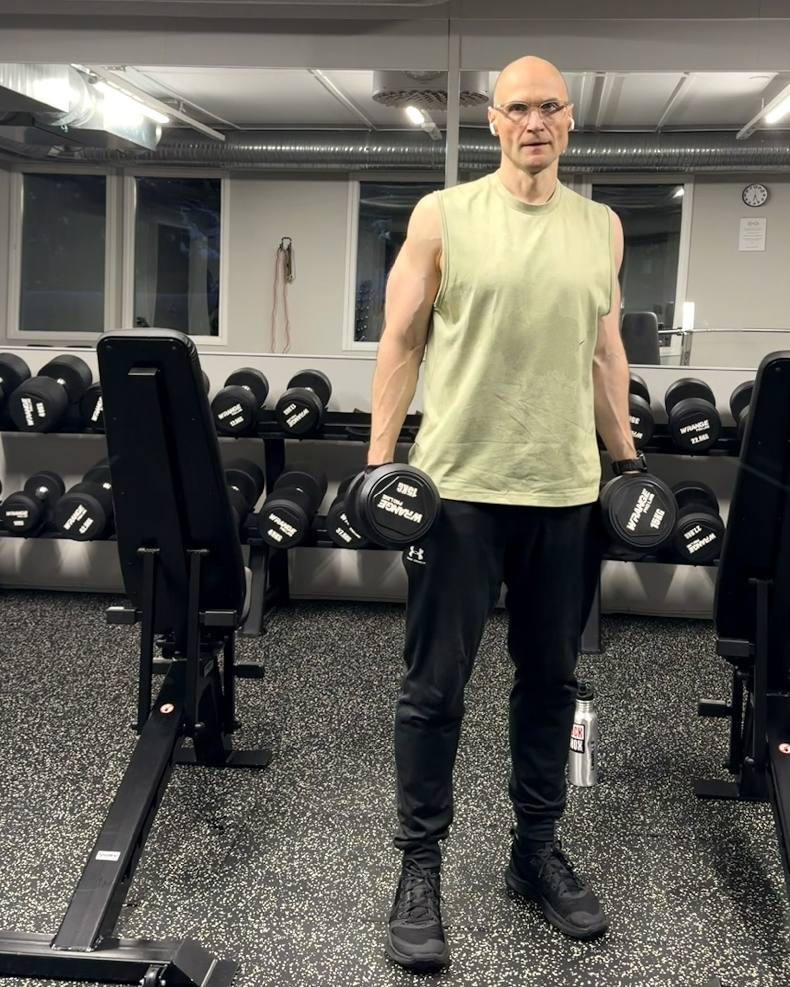 Lauri Aarnio, certified personal trainer and founder of TenReps, in the gym
